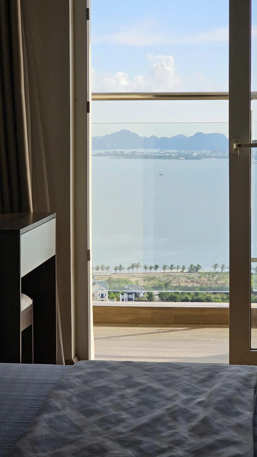 Natural landscape, Balcony/Terrace, Photo of the whole room, Bedroom, Sea view