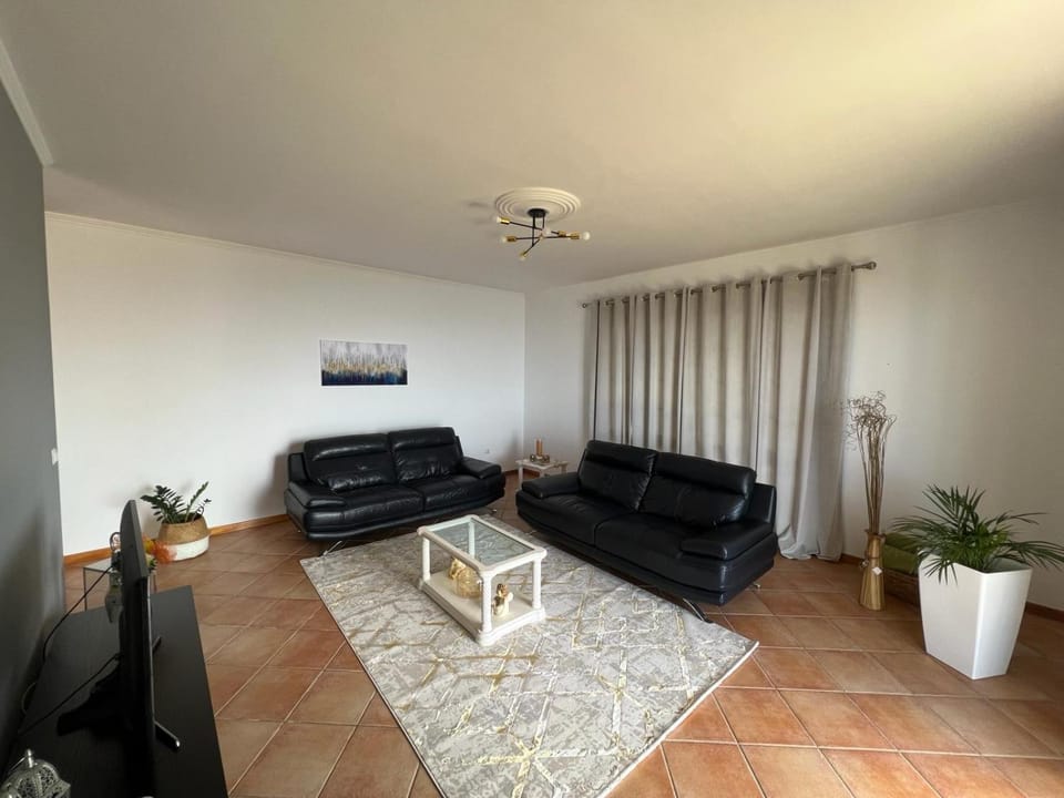 Communal lounge/ TV room, TV and multimedia, Living room, Seating area