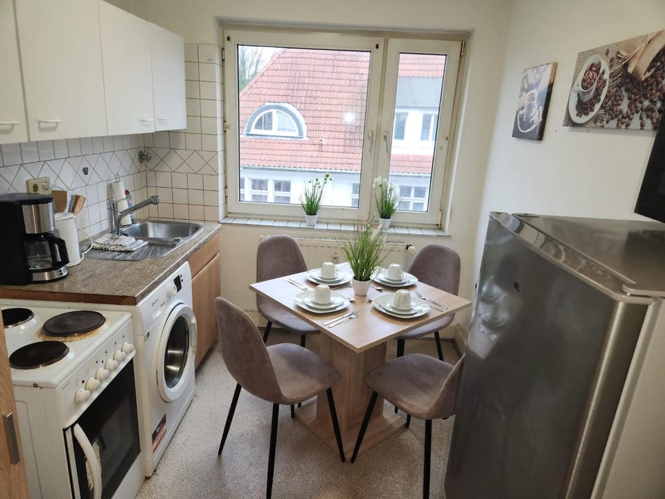 Monteurwohnung 3 in direkter Nähe zur Veltinsarena Apartment in Gelsenkirchen