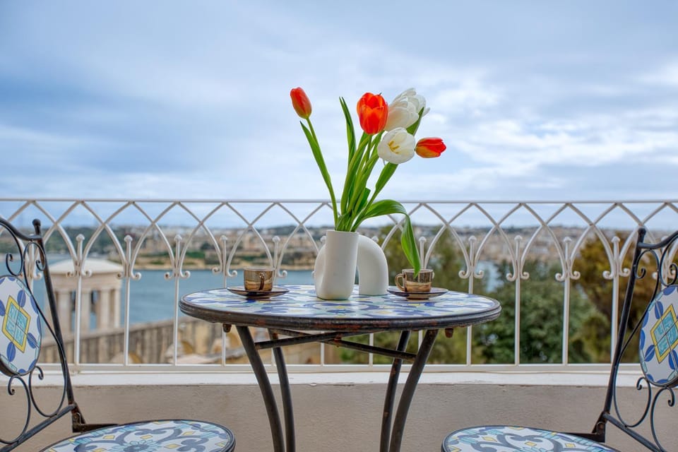 View (from property/room), Balcony/Terrace