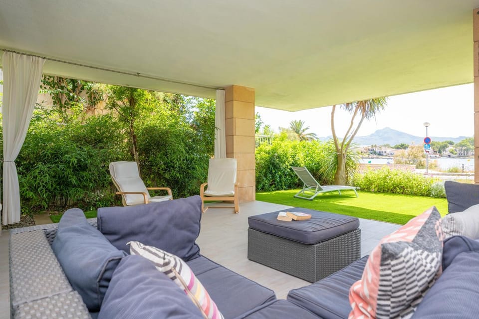 Garden, Seating area