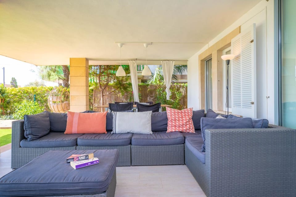 Garden, Seating area
