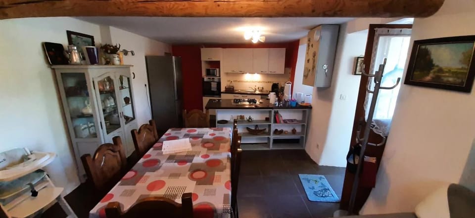 Veyrac House in Auvergne-Rhône-Alpes