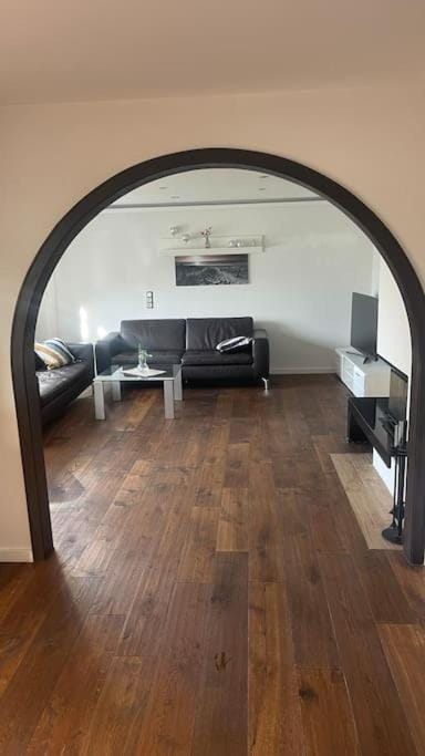 TV and multimedia, Living room, Photo of the whole room, Seating area