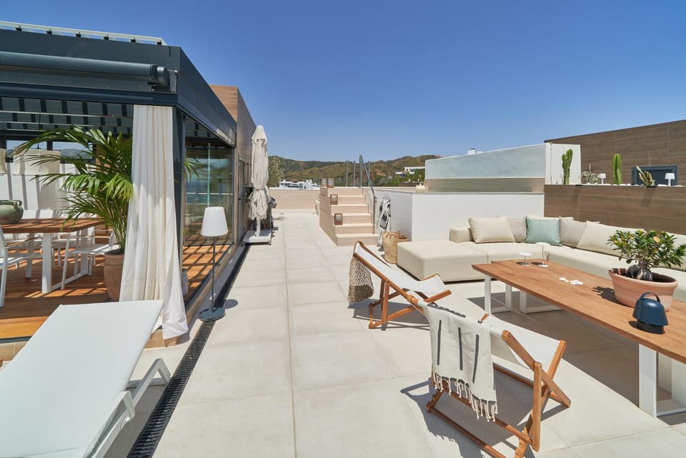 Balcony/Terrace, Swimming pool