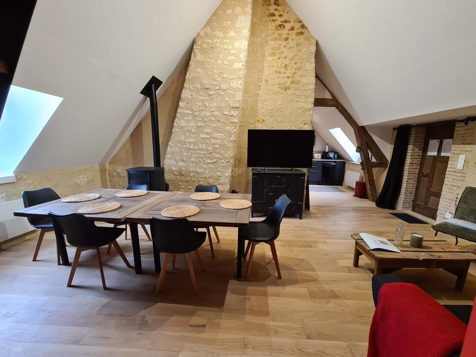 TV and multimedia, Living room, Dining area