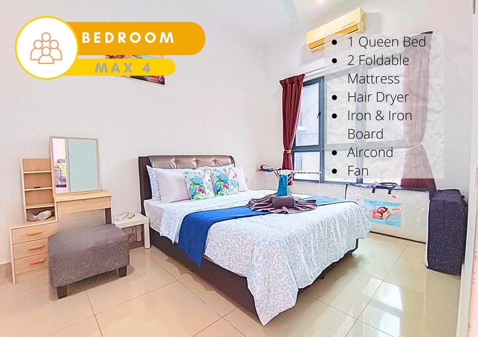 Photo of the whole room, Bedroom, towels