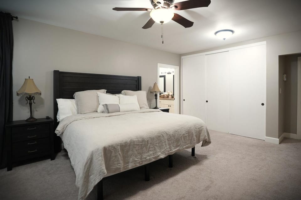 Destination #51 House in Santa Ana