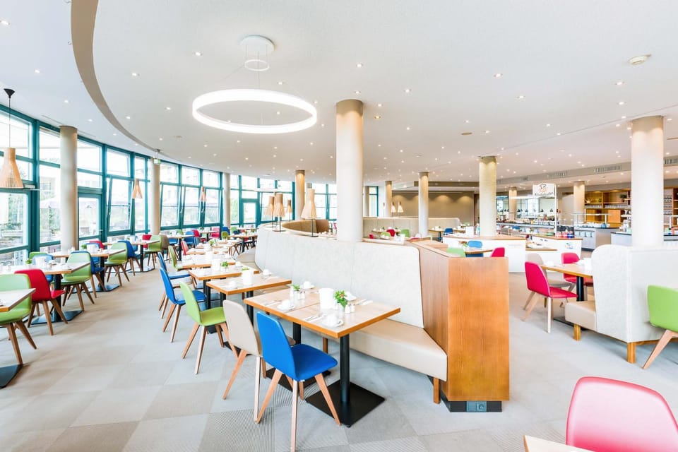 Restaurant/places to eat, Food and drinks