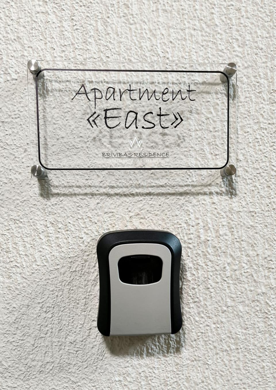 BRIVIBAS RESIDENCE - EAST / WEST, free PRIVAT parking, free WIFI, self check-in Apartment in Riga