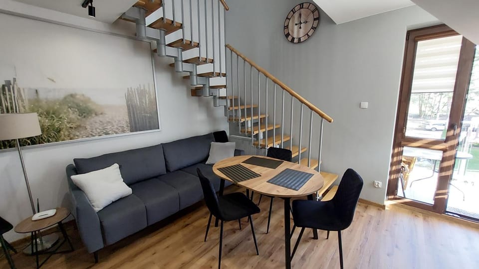 APARTAMENT BULWAR PRZY PLAŻY - 100m od plaży Apartment in Pomeranian Voivodeship