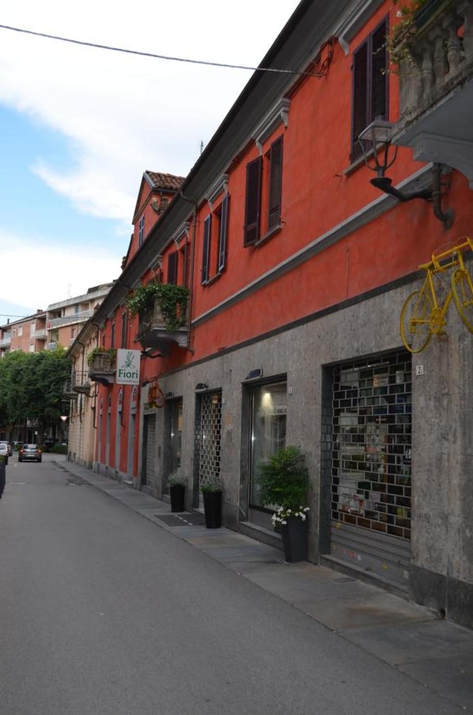 Property building, Street view