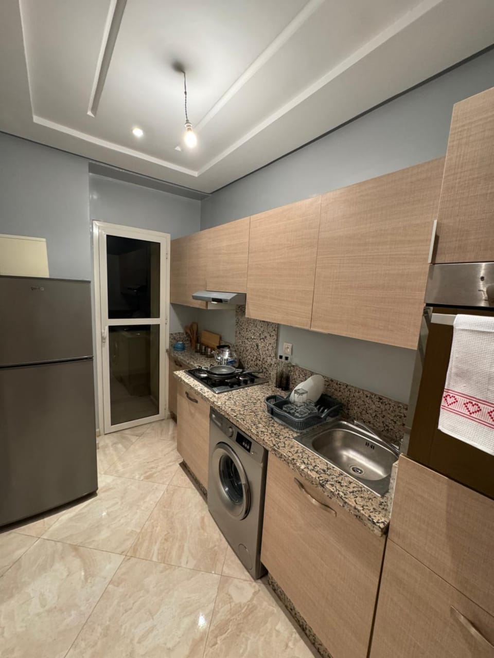 Kitchen or kitchenette, pet friendly, stove, washing machine