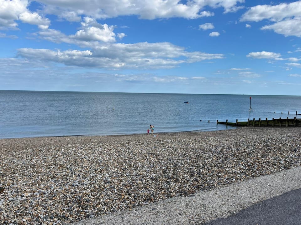 Stunning architect designed beachfront property Villa in Selsey