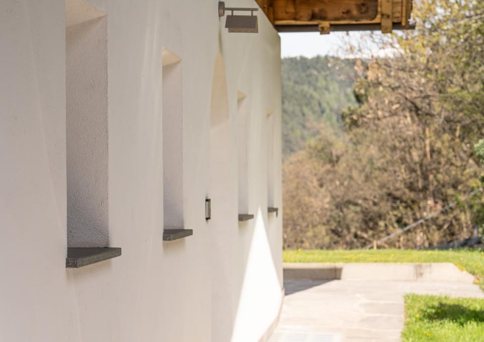 Property building, Spring, Day, Natural landscape, Garden, Garden view