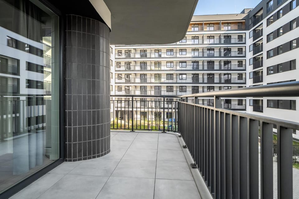 Property building, View (from property/room), Balcony/Terrace