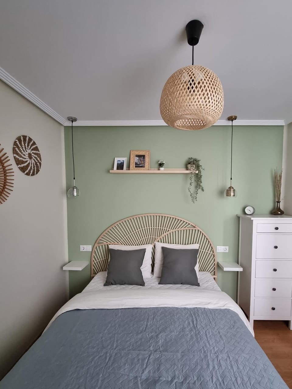 Bed, Bedroom