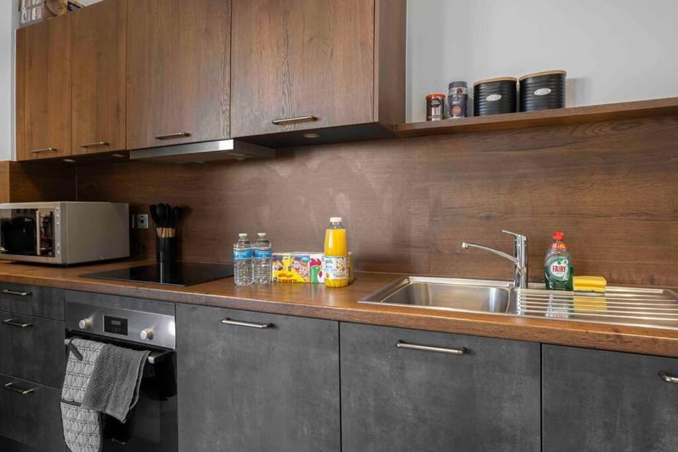 Luxury 2 Bedroom Apartment B5 Near China Town & O2 Apartment in Birmingham
