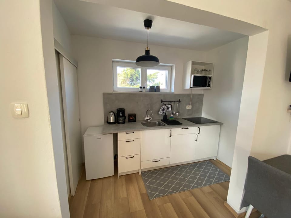 Kitchen or kitchenette, stove