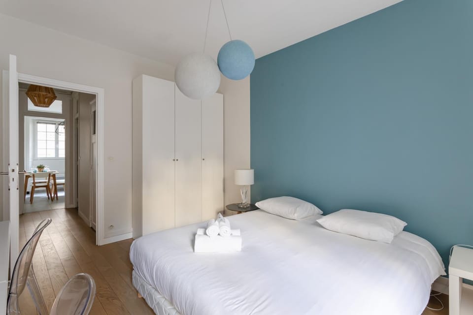 Bed, Bedroom