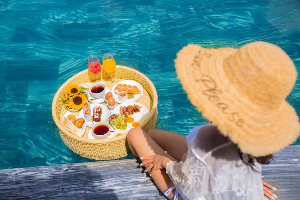 Food and drinks, Swimming pool, Breakfast, Drinks