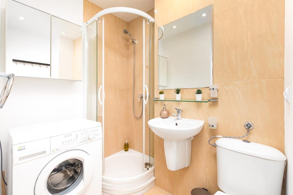 Apartament Wspólna by Your Freedom Apartment in Warsaw