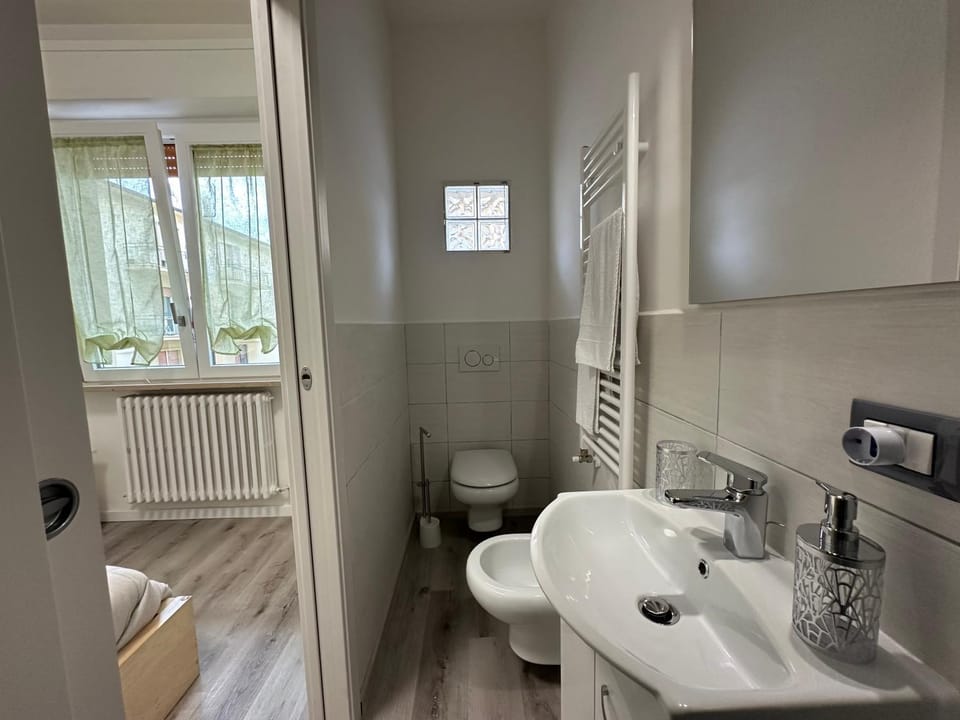 Toilet, Bathroom