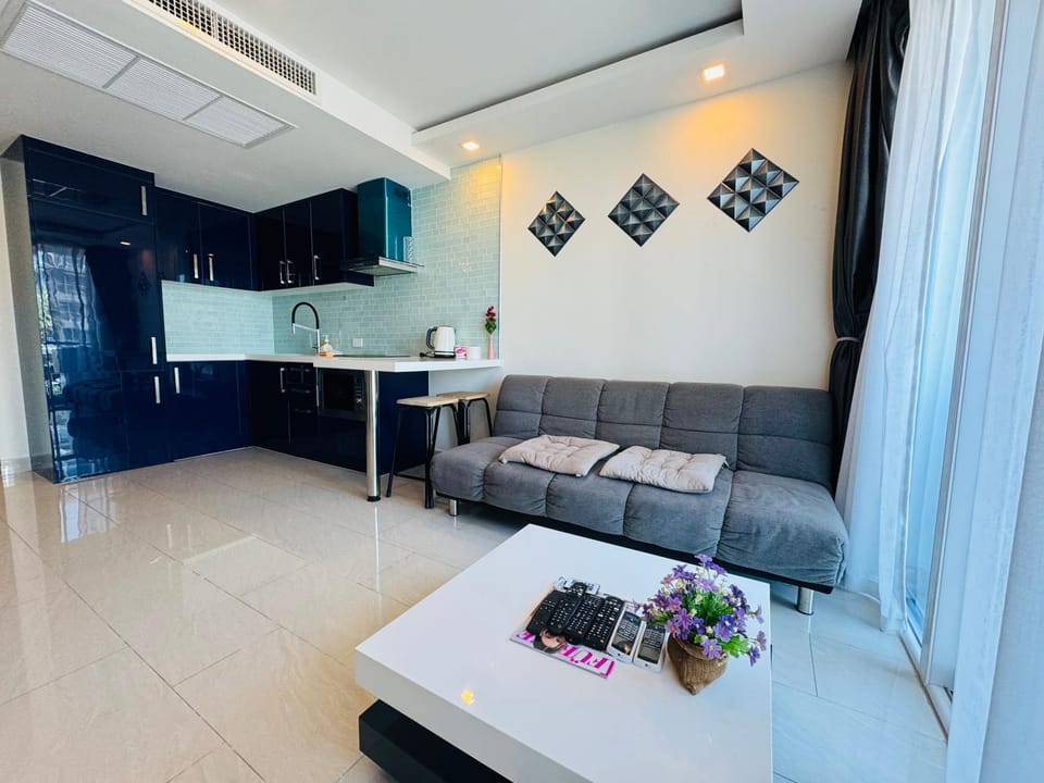 Grand Avenue Conde Pattaya Apartment in Pattaya City