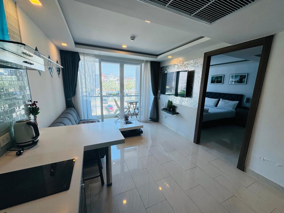 Grand Avenue Conde Pattaya Apartment in Pattaya City