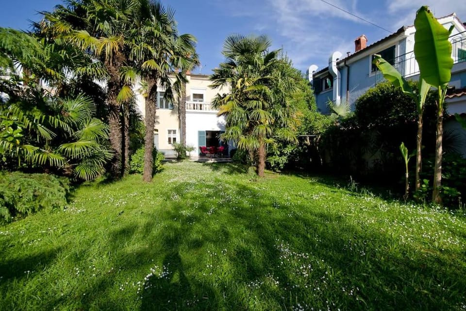 Property building, Garden