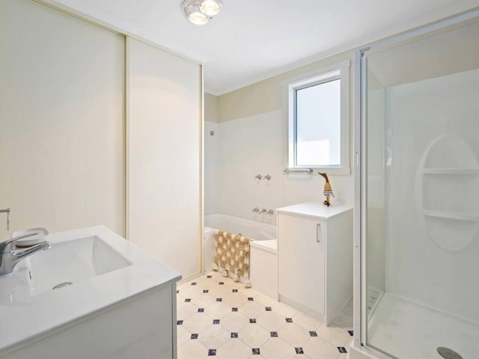 Kalisti Suites - Mykonos Suite Apartment in Port Sorell