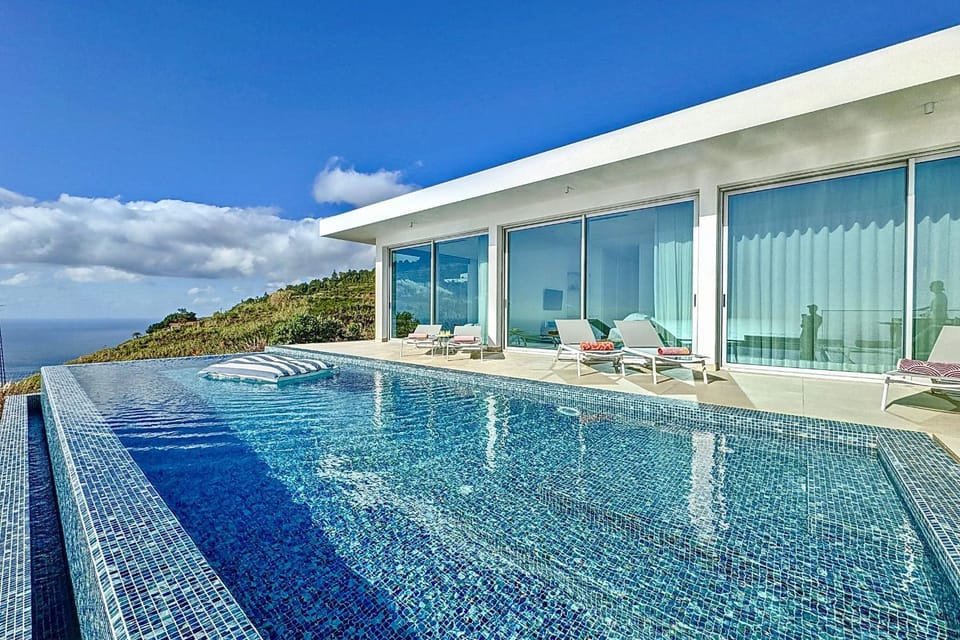 Pool view, Sea view, Swimming pool