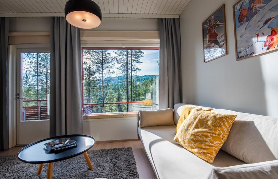 View (from property/room), View (from property/room), Living room, Mountain view, Mountain view
