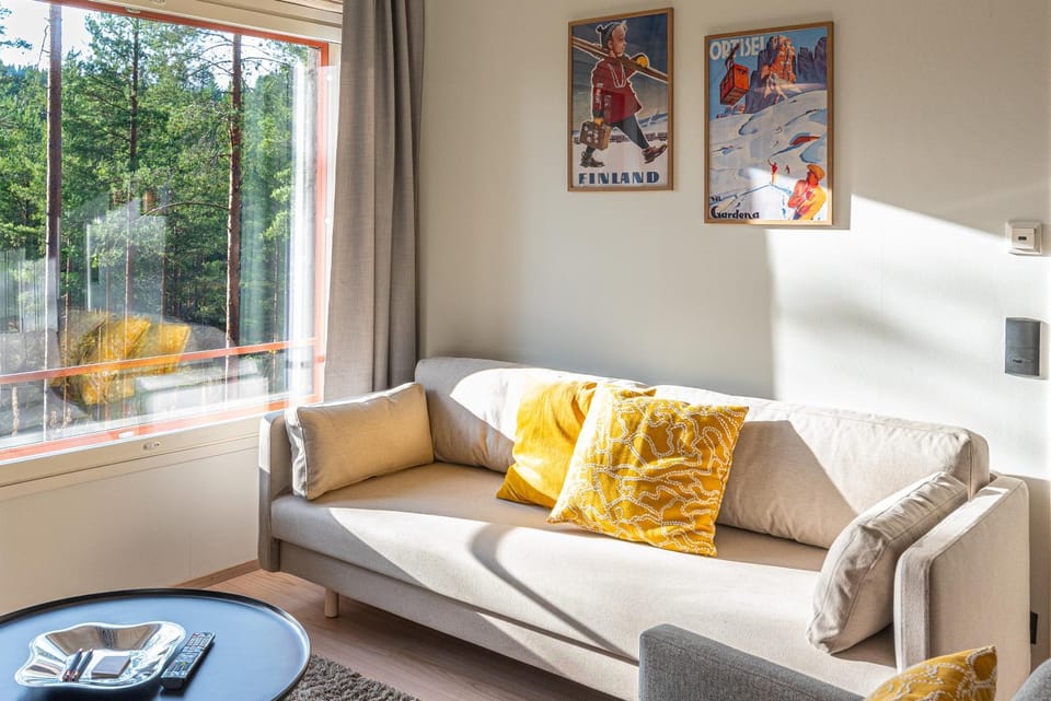 Bed, Living room, Seating area