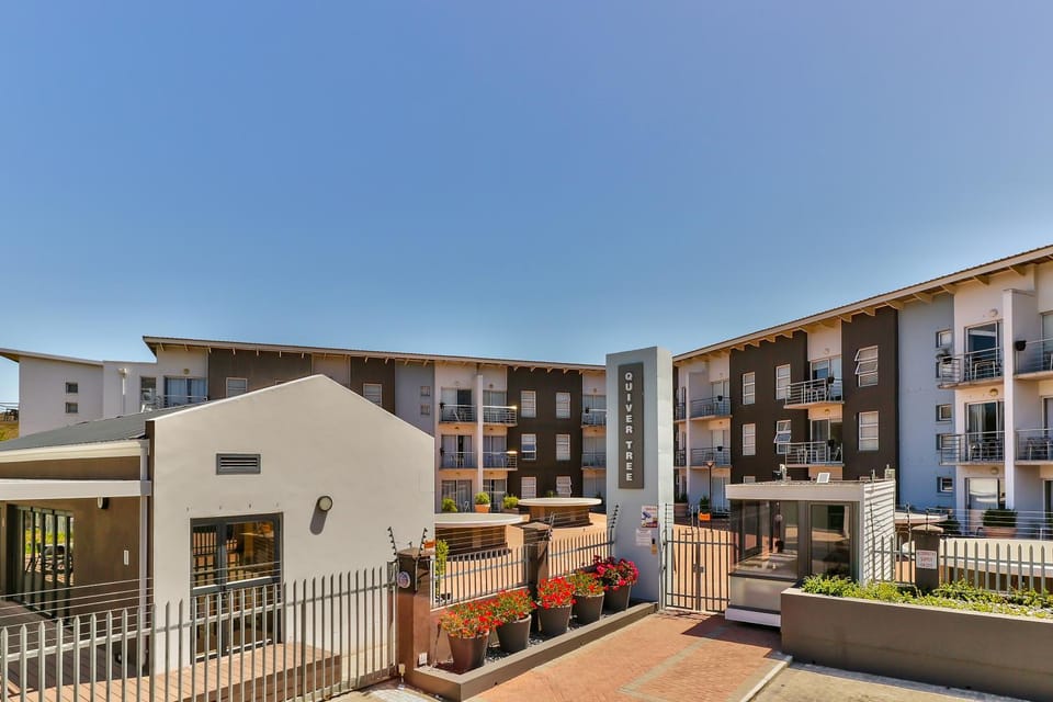 Property building, Day, Street view