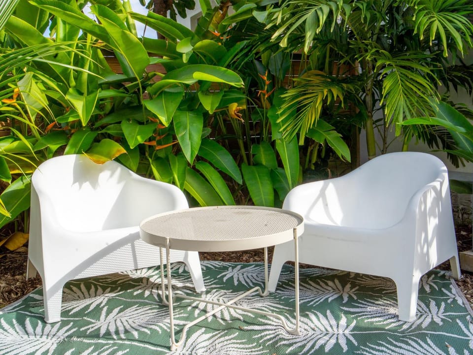 Garden, Seating area, Garden view