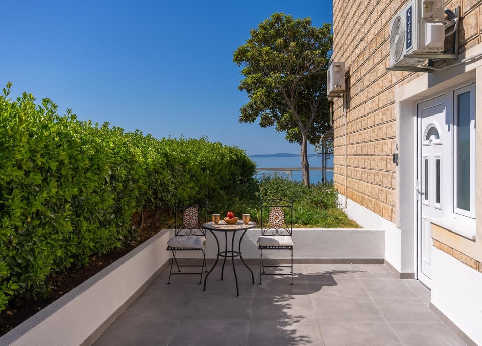 Seaside Ante Apartments Apartment in Podstrana