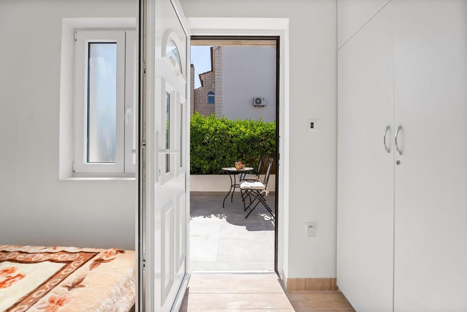 Seaside Ante Apartments Apartment in Podstrana