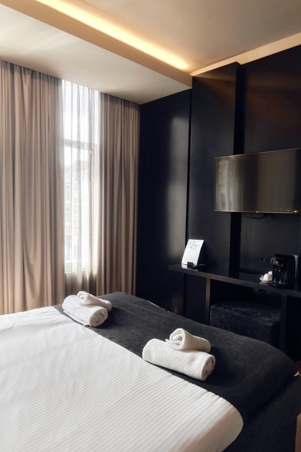 Bed, TV and multimedia, Coffee/tea facilities