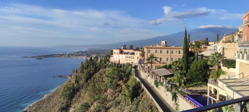 Blu Home Deluxe Taormina Bed and Breakfast in Taormina