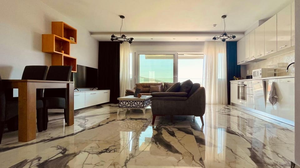 Communal lounge/ TV room, Kitchen or kitchenette, Living room, Seating area, Dining area, minibar, pet friendly