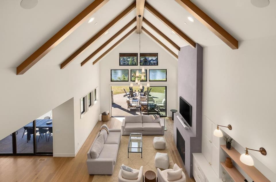 Views, Game Room & Suncadia Pool Access House in Kittitas County