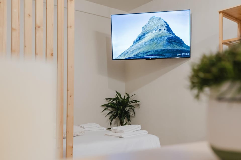 Communal lounge/ TV room, TV and multimedia