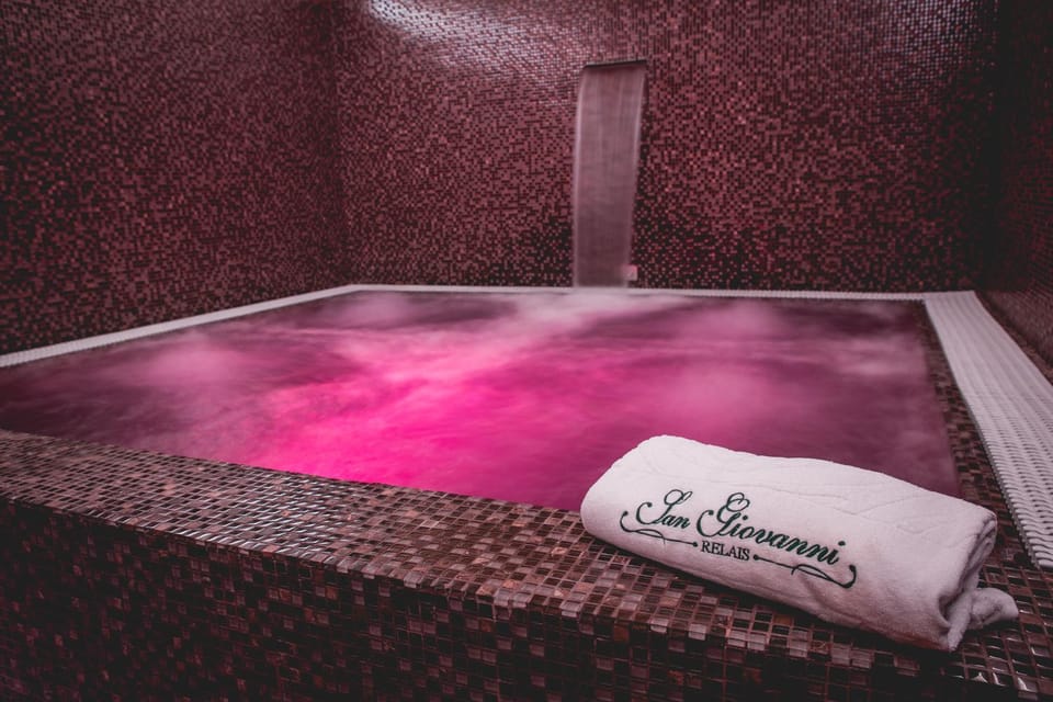 Hot Tub, Spa and wellness centre/facilities