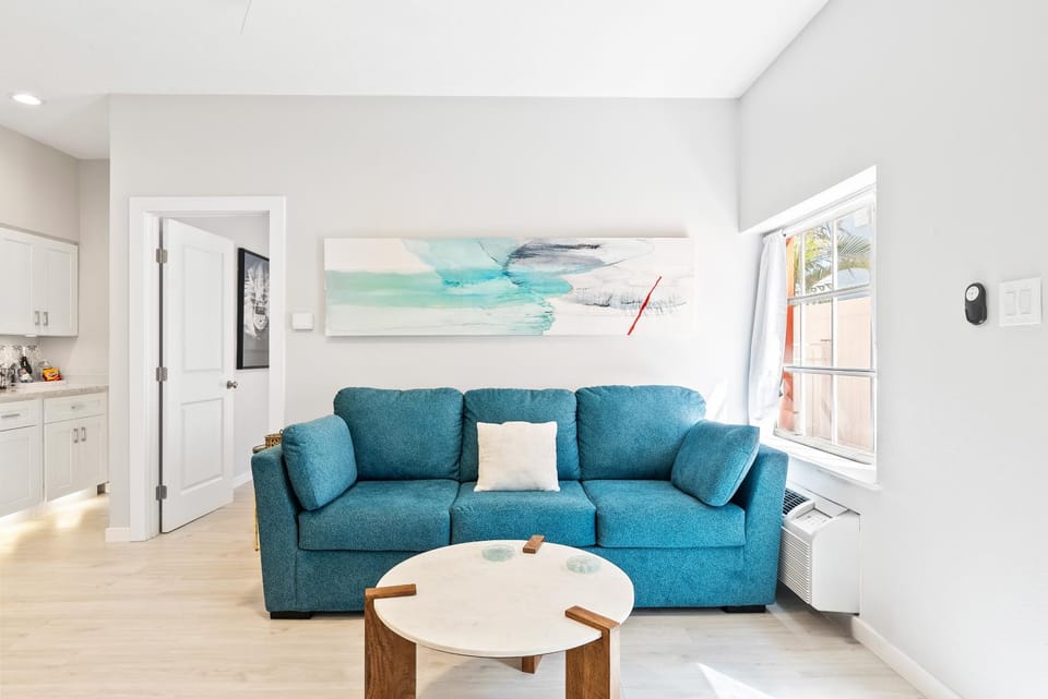 Living room, Seating area, internet, air conditioner