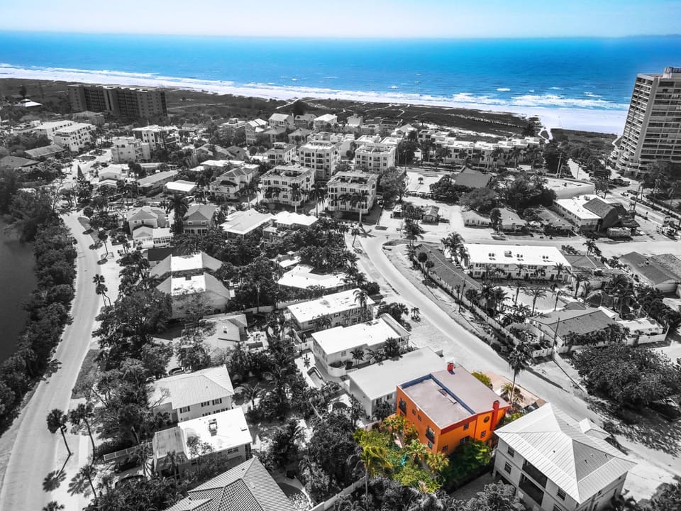 Property building, Restaurant/places to eat, Neighbourhood, Activities, Bird's eye view, Snorkeling, Beach, Windsurfing, Canoeing, Cycling, Diving, Evening entertainment, shuttle