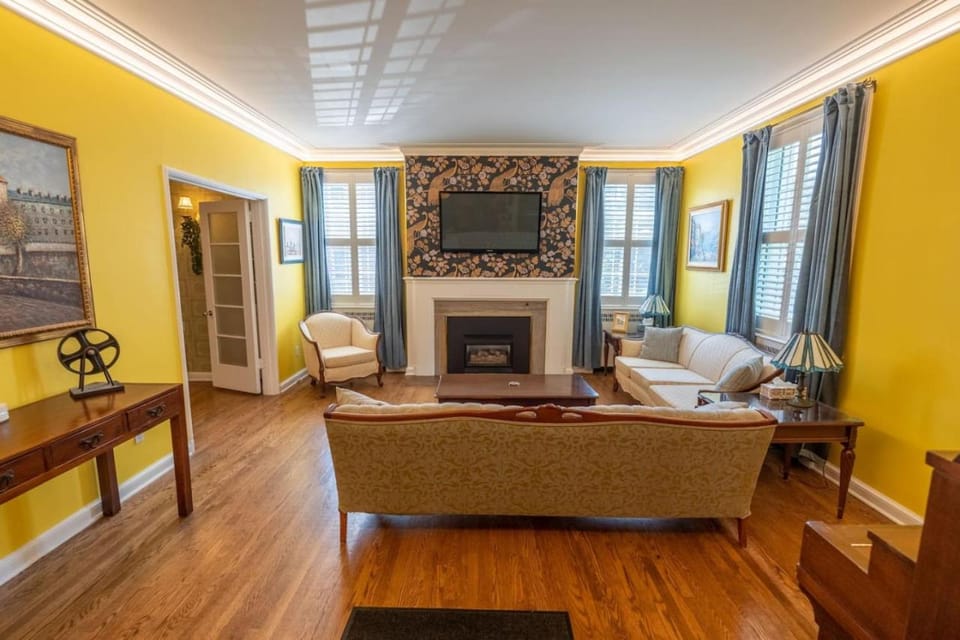 Cardinal Inn Retro Room House in Cornwall