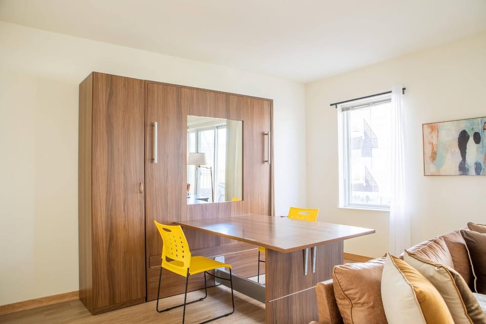 Walker's Point Studio with Gym and Balcony Apartment in Milwaukee