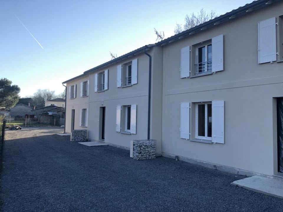 Maison climatisée 3 chambres au coeur des vignobles bordeaux Léognan House in Nouvelle-Aquitaine