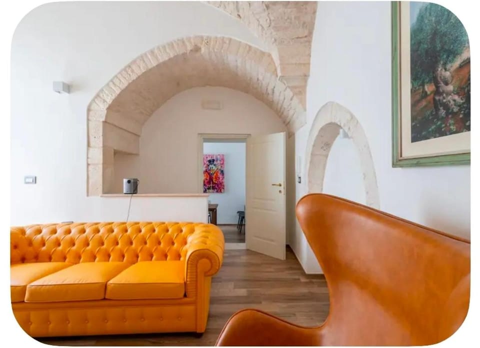 Living room, Decorative detail, Seating area